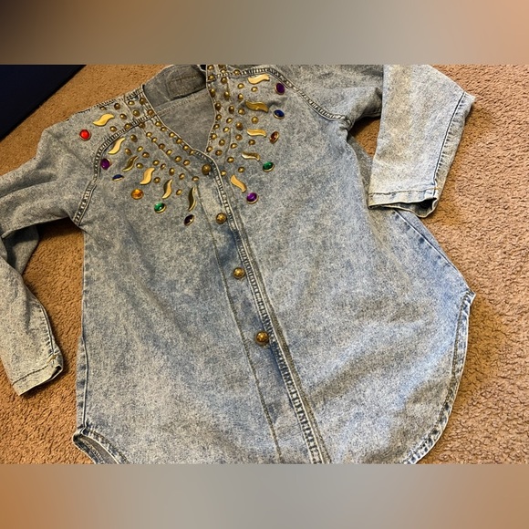 Tops - VINTAGE jeweled womens shirt